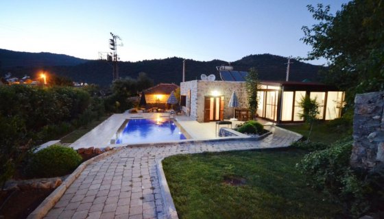 Villa KARYA